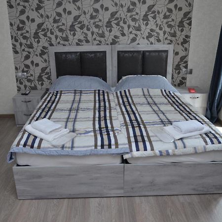 Guest House Uta Tiflis Exterior foto