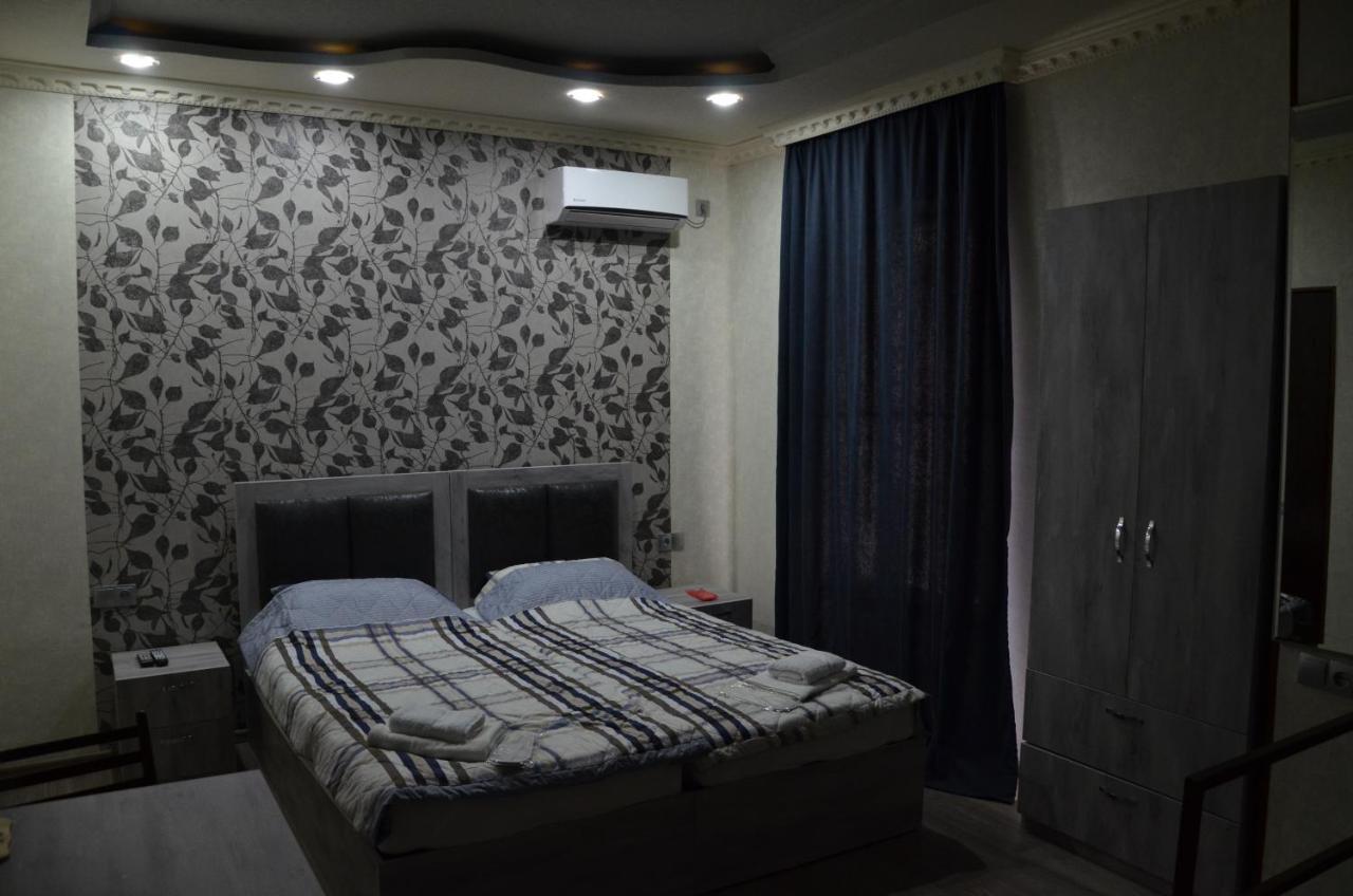 Guest House Uta Tiflis Exterior foto
